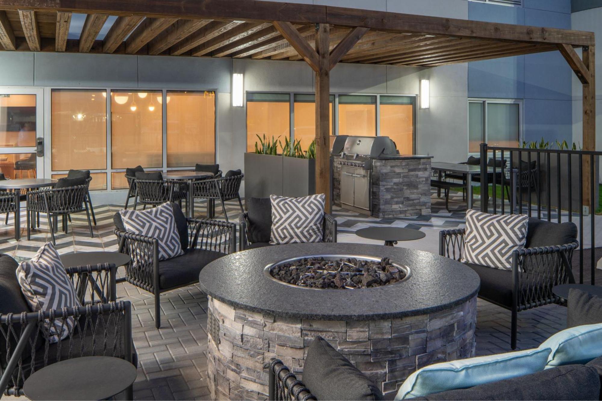 Towneplace Suites By Marriott Pensacola West I-10 Ferry Pass Exteriör bild